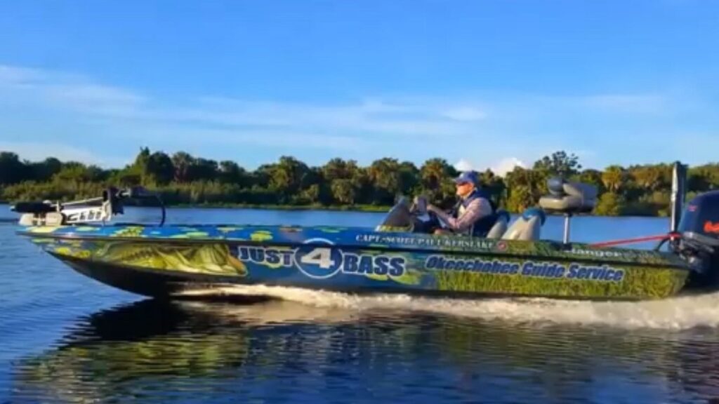 Okeechobee Just4Bass Fishing Boat